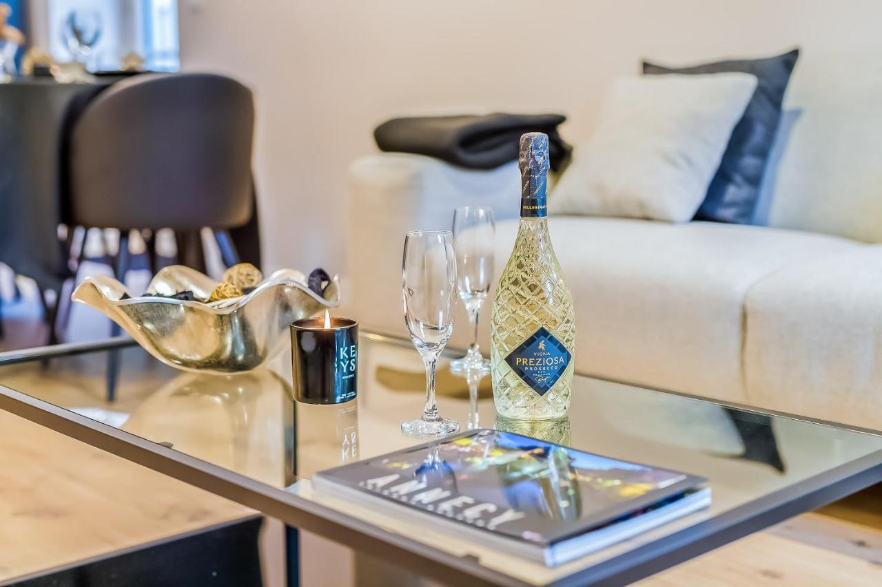 Le Chicissime, Coeur Du Village, Lla Selections By Location Lac Annecy Talloires Luaran gambar