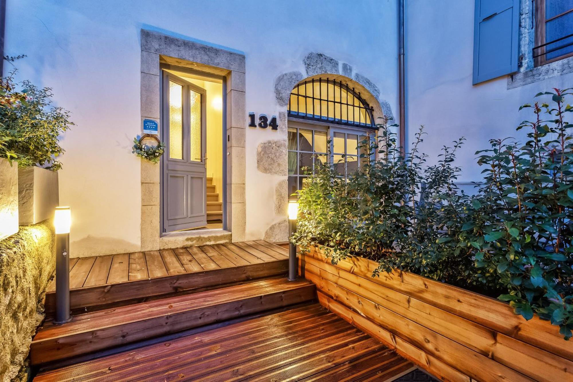 Le Chicissime, Coeur Du Village, Lla Selections By Location Lac Annecy Talloires Luaran gambar
